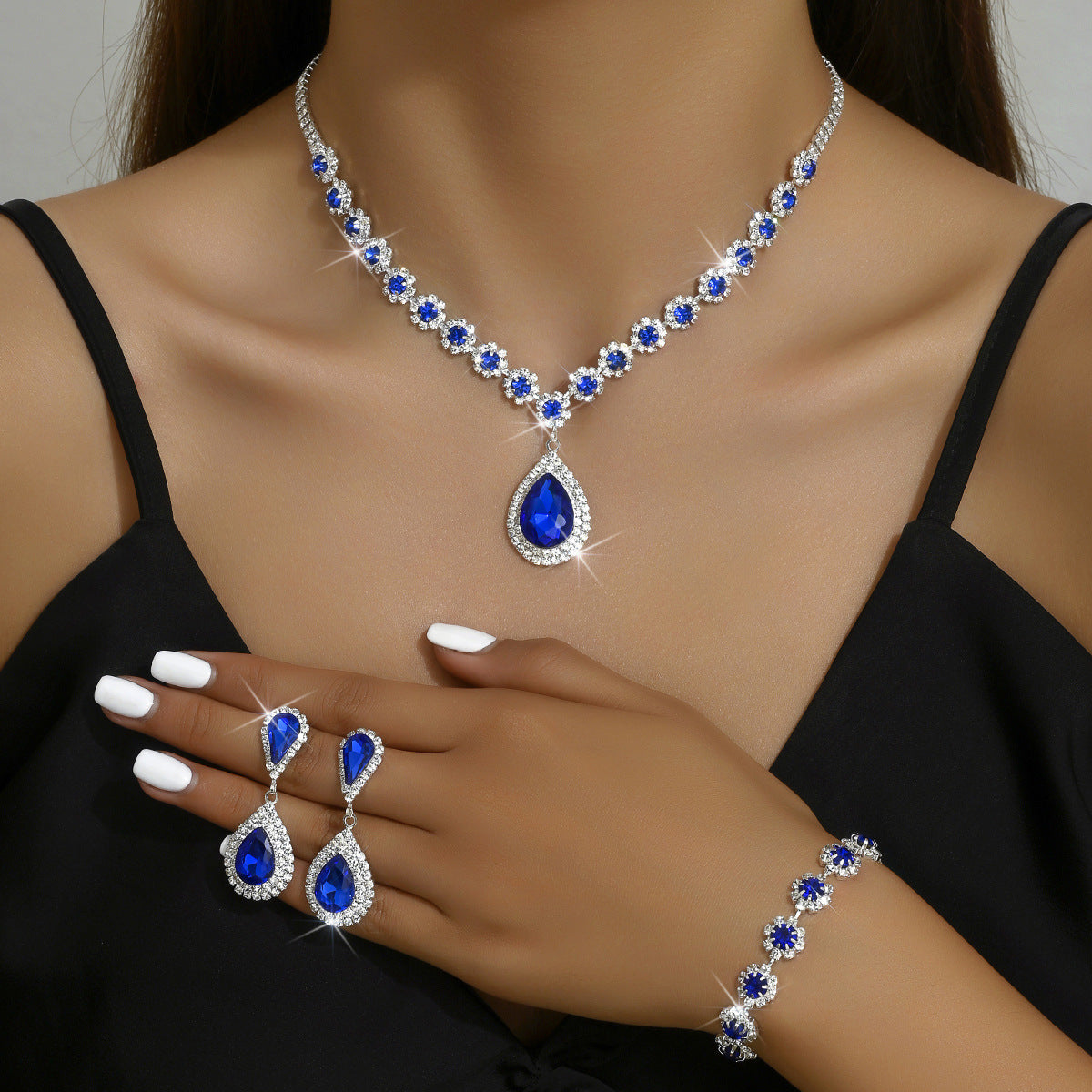 Ensemble de bijoux de mariée Isotta, collier, clou d'oreille, bracelet, trois pièces