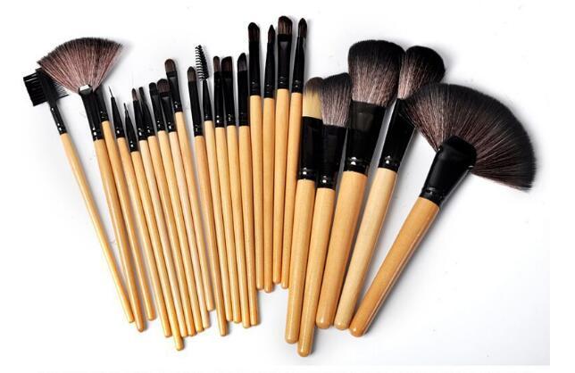 Gift Bag Of 24 Pcs Makeup Brush Sets Eyebrow Powder Foundation Shadows