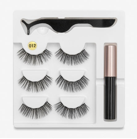 A Pair Of False Eyelashes With Magnets In Fashion