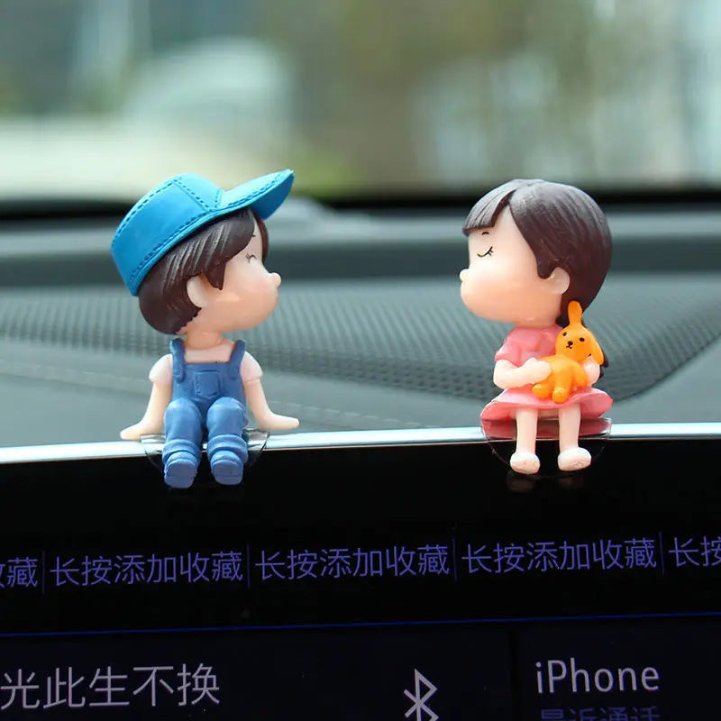 Cute Cartoon Couples Car Decoration Accessories Romantic Figurines Balloon Ornament Auto Interior Dashboard Accessories Gifts