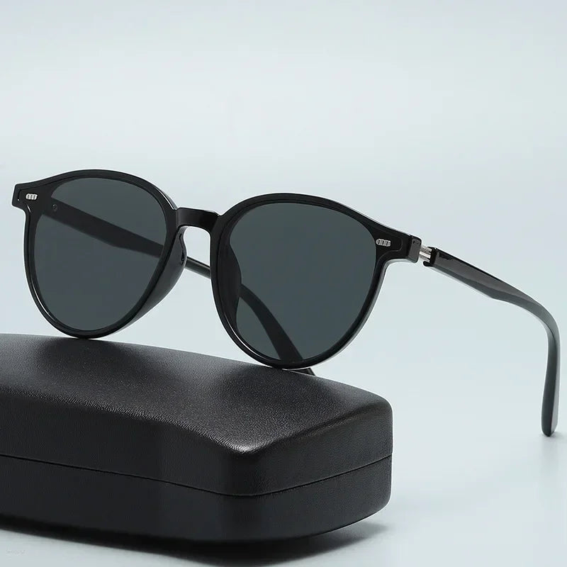 Arlet Sunglasses - TIA ART HOUSE