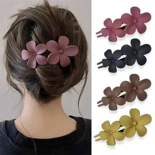 Nancy Flower Hair Clips - TIA ART HOUSE